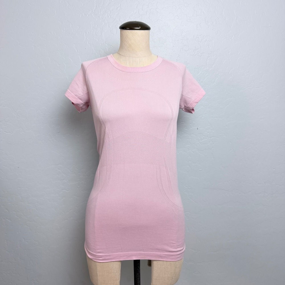 Lululemon Swiftly Tech Short Sleeve Crew 2.0 Pink Size 8 Running Training Top